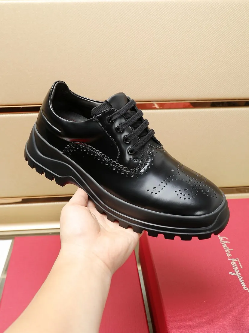 Factory P680💰🔥《Ferragamo》👏Latest•High-end top brand luxury~purchasing agent, top~quality. New fashionable business men's shoes 🔜The uppers are made of original first-layer open-edge beaded cowhide➕cowhide·lining, with fine workmanship. The original stylish and soft combination wear-resistant and non-slip outsole is light and comfortable on the feet. The real thing looks better in real photos. Number of yards: 38--44 (45 and 46 can be customized)